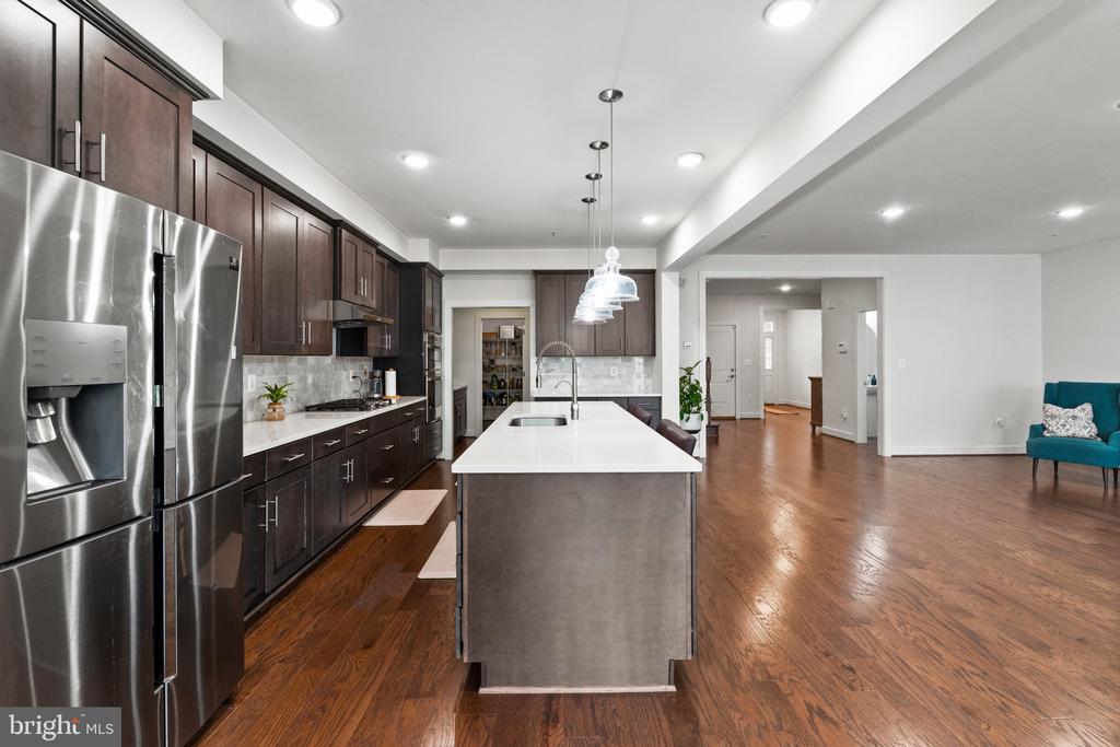 2609 VARDON LANE