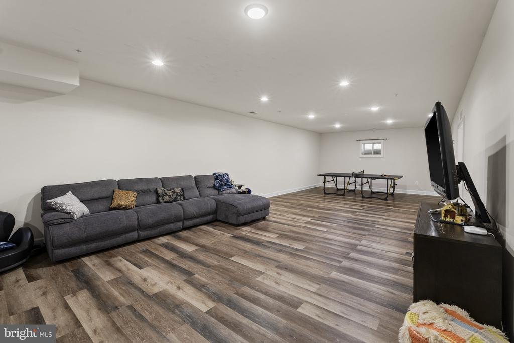 2609 VARDON LANE