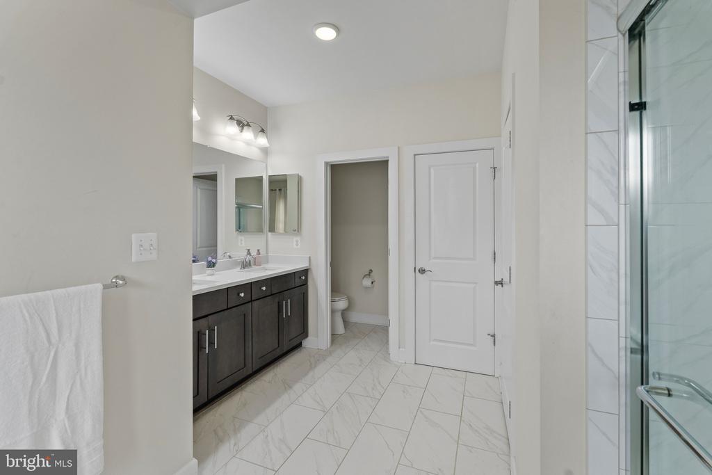 2609 VARDON LANE