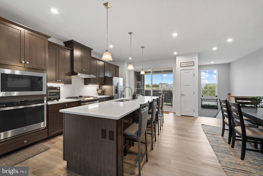 7703 CULTIVATOR ROAD