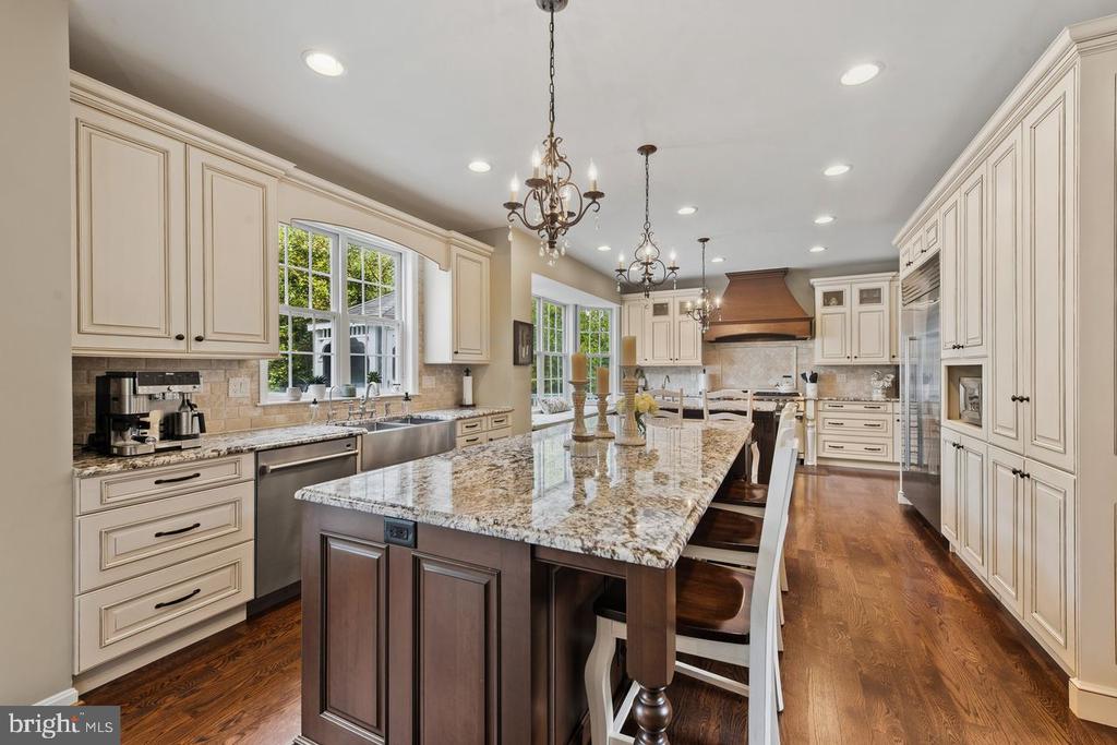 8229 MICHAELS RDG RIDGE