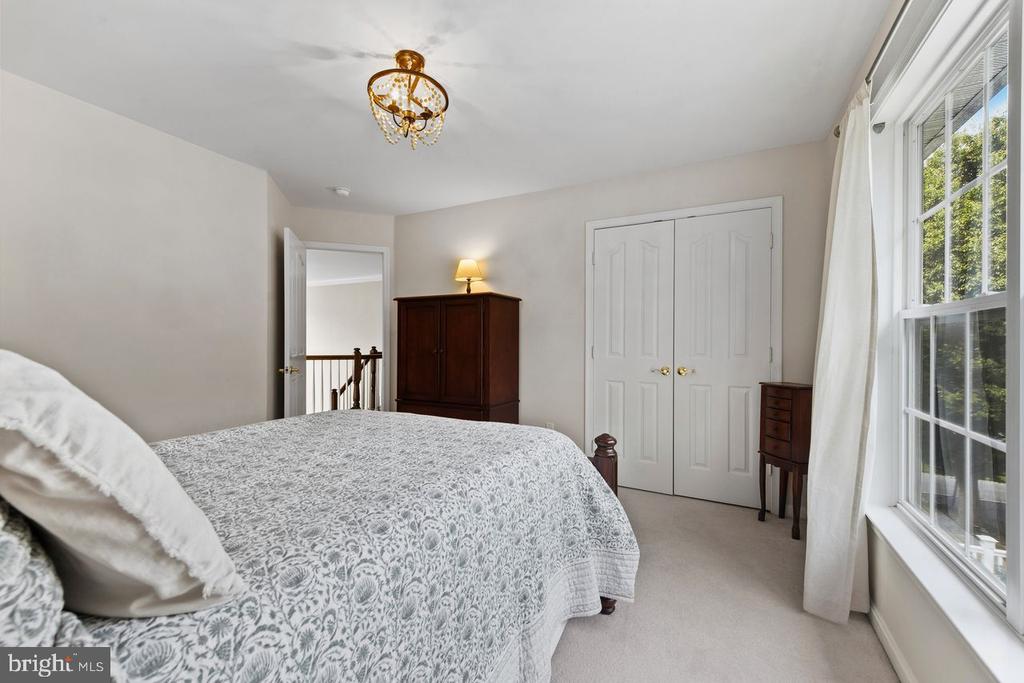 8229 MICHAELS RDG RIDGE