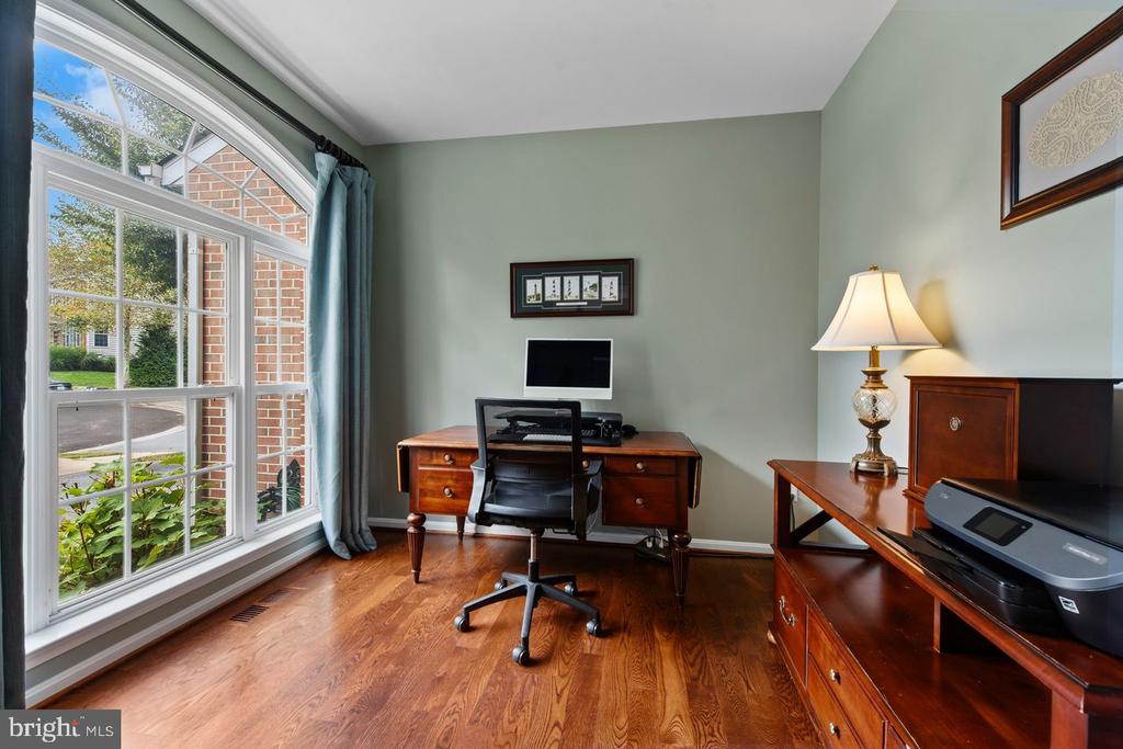 8229 MICHAELS RDG RIDGE