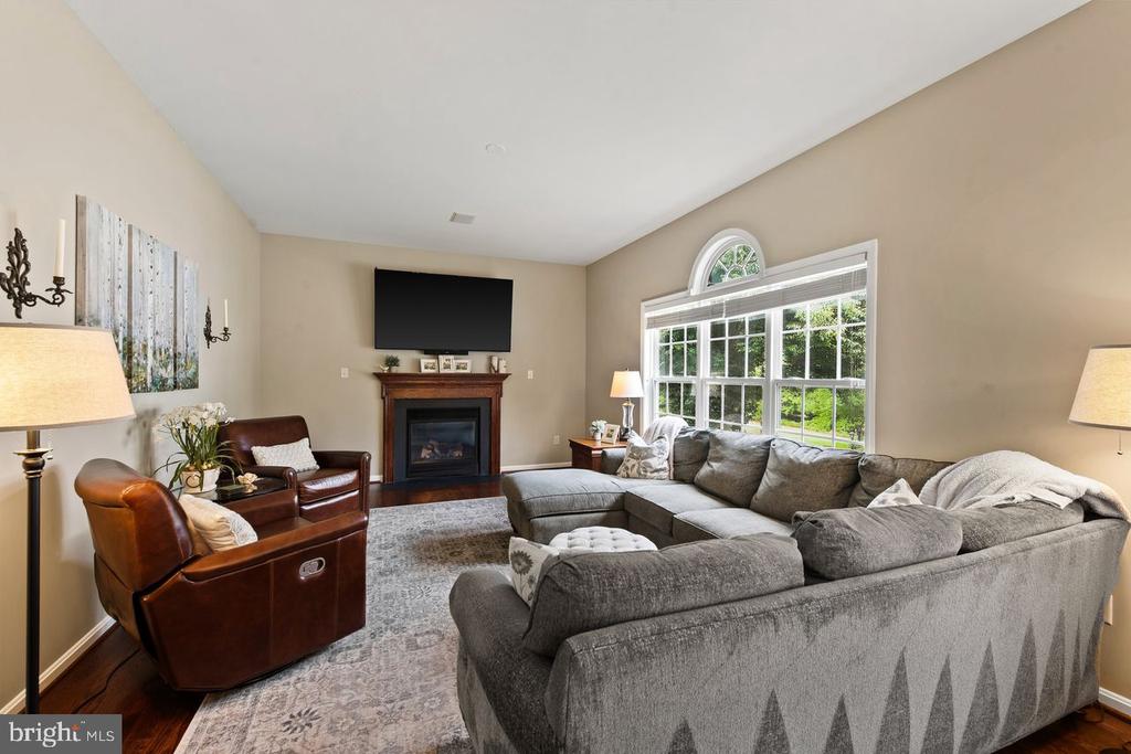 8229 MICHAELS RDG RIDGE