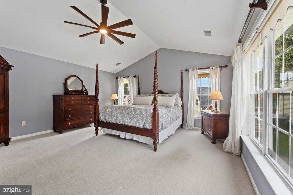 8229 MICHAELS RDG RIDGE