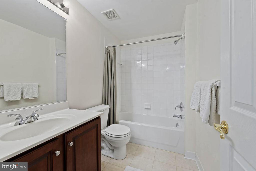 8229 MICHAELS RDG RIDGE