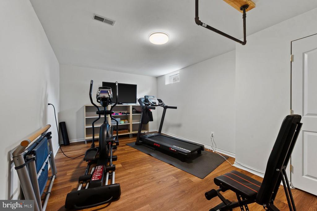 8229 MICHAELS RDG RIDGE