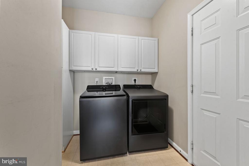 8229 MICHAELS RDG RIDGE