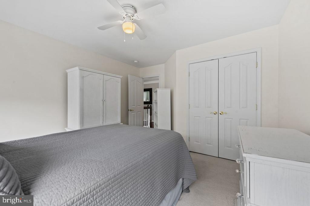 8229 MICHAELS RDG RIDGE