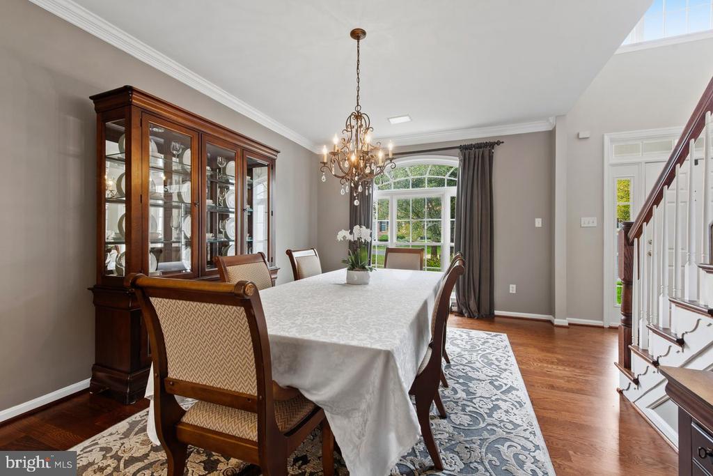 8229 MICHAELS RDG RIDGE