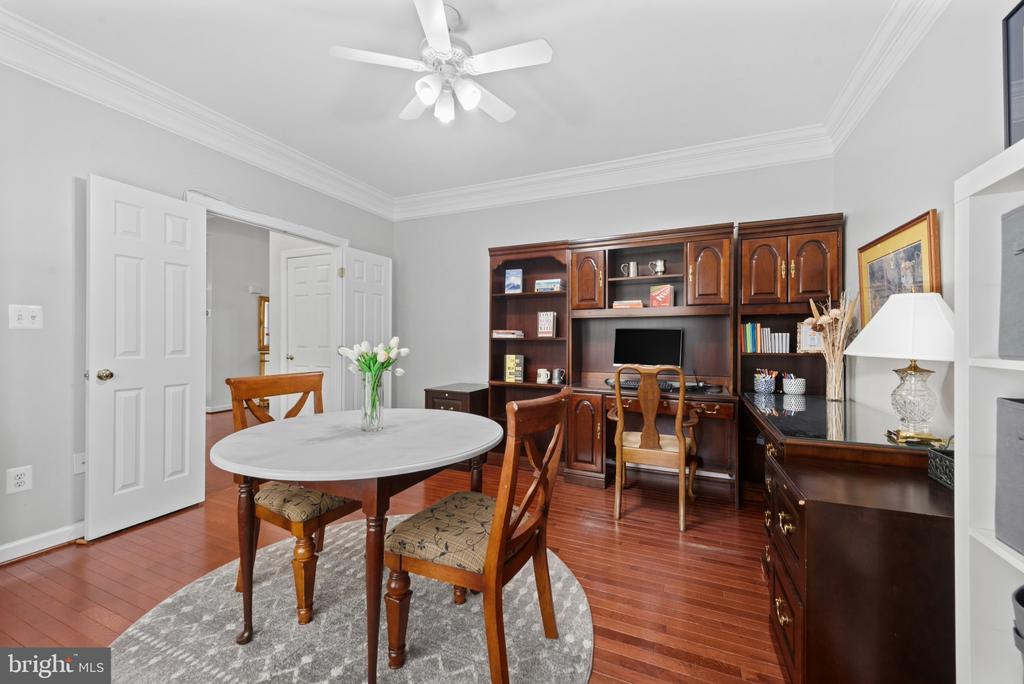 5427 SIMPKINS COURT