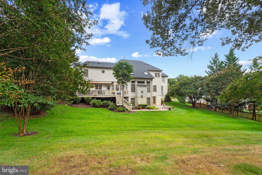 5427 SIMPKINS COURT