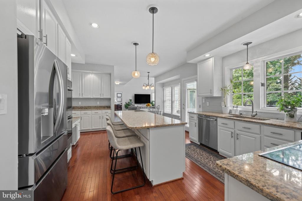 5427 SIMPKINS COURT
