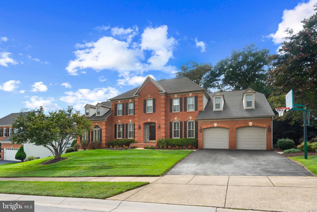 5427 SIMPKINS COURT