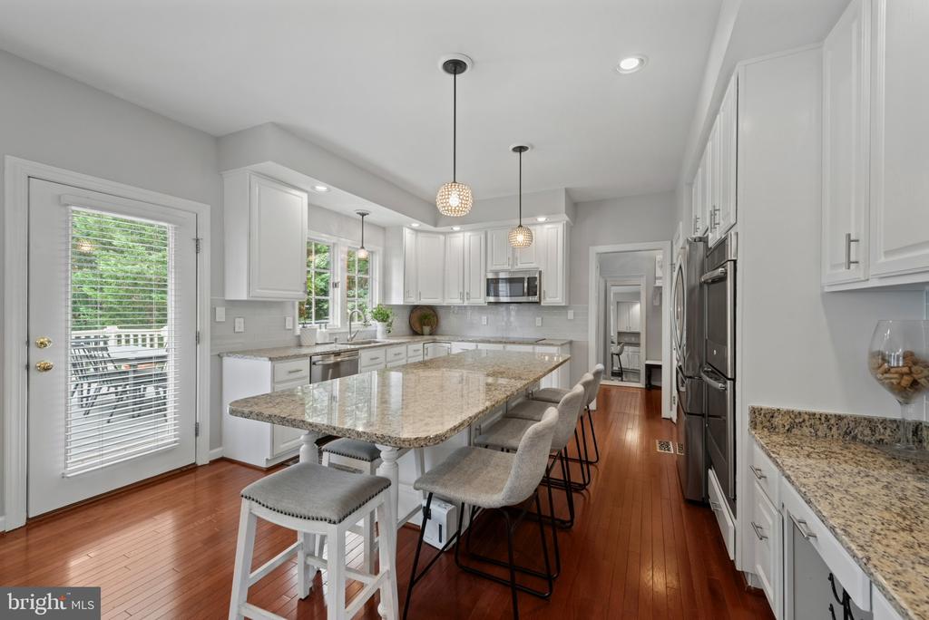 5427 SIMPKINS COURT