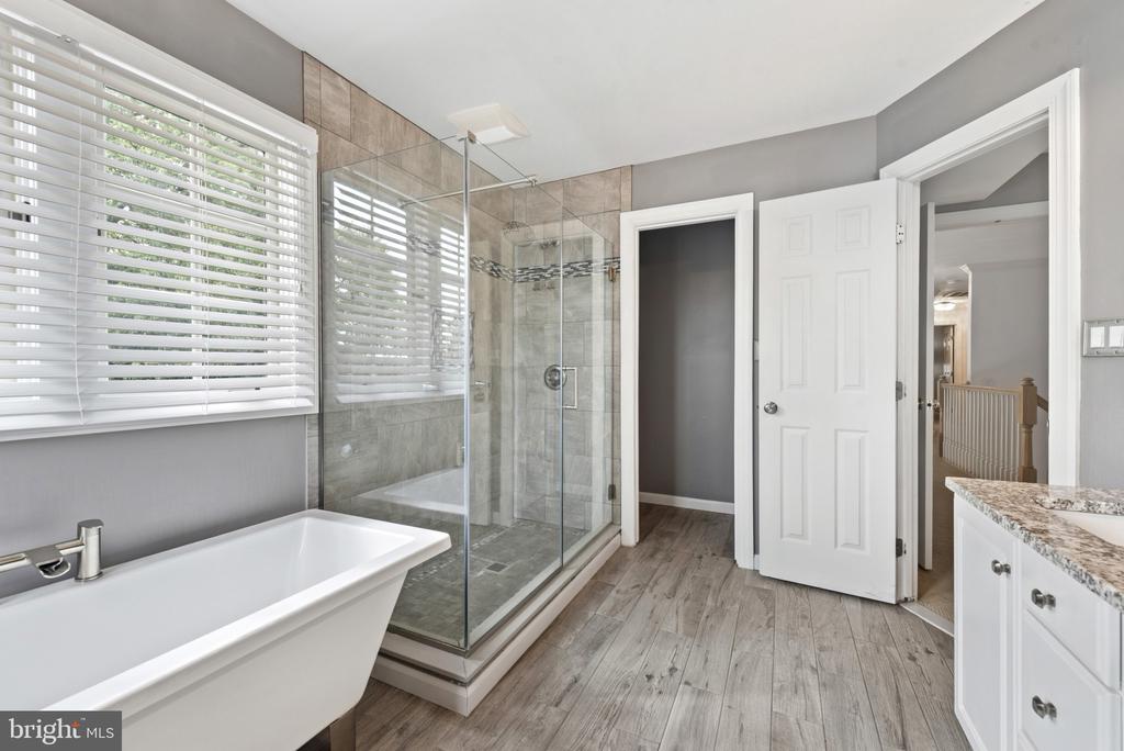 5427 SIMPKINS COURT
