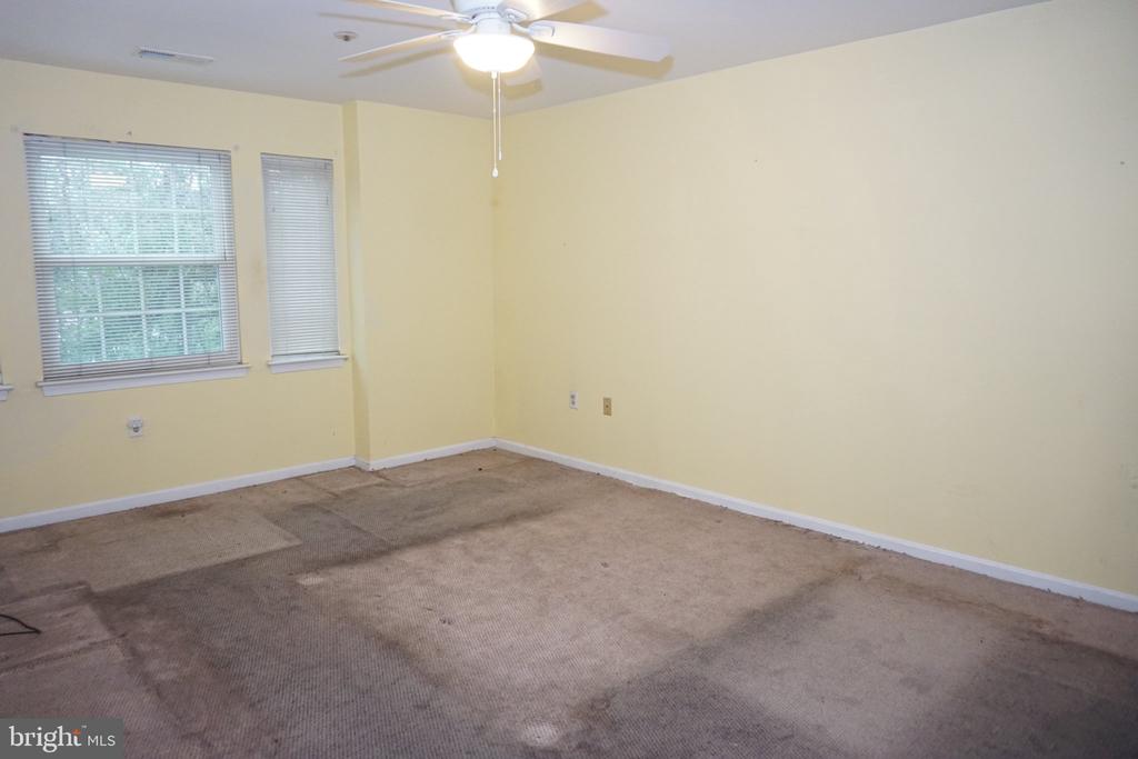 8397 MONTGOMERY RUN ROAD Unit: G