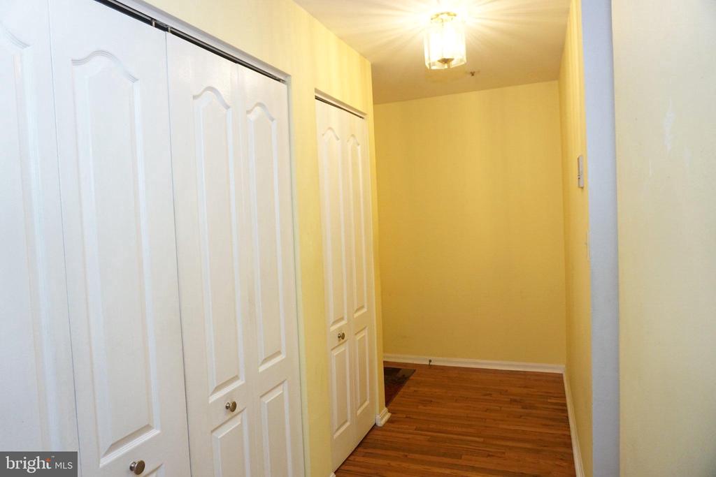 8397 MONTGOMERY RUN ROAD Unit: G