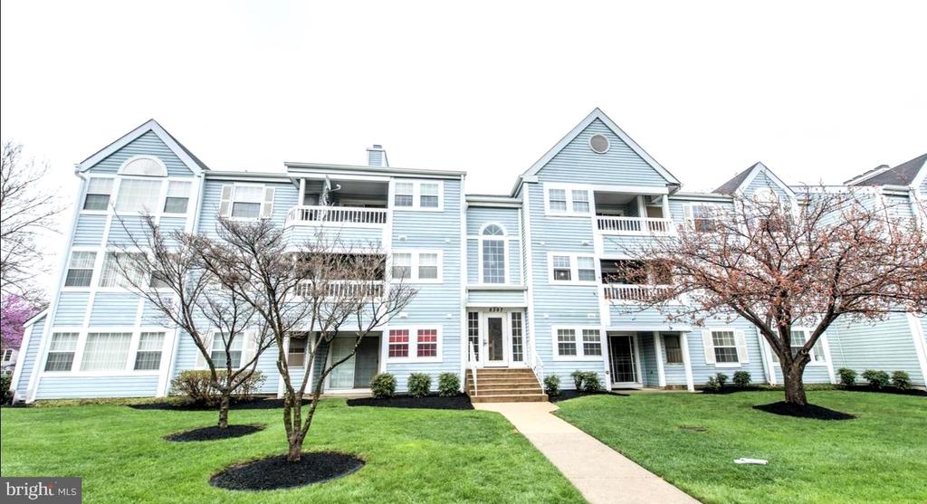 8397 MONTGOMERY RUN ROAD Unit: G