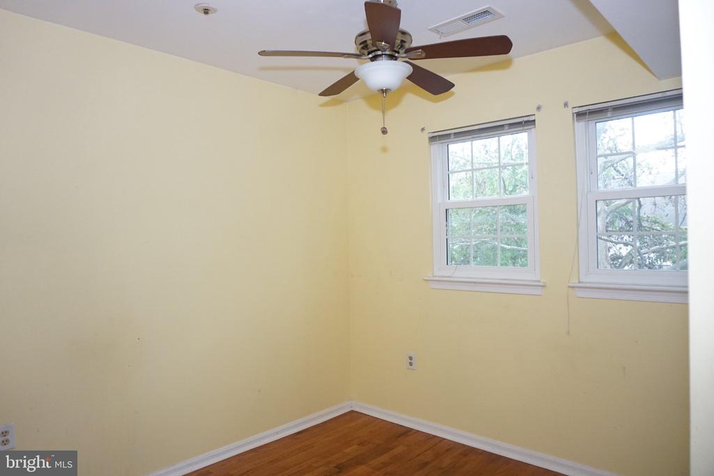 8397 MONTGOMERY RUN ROAD Unit: G