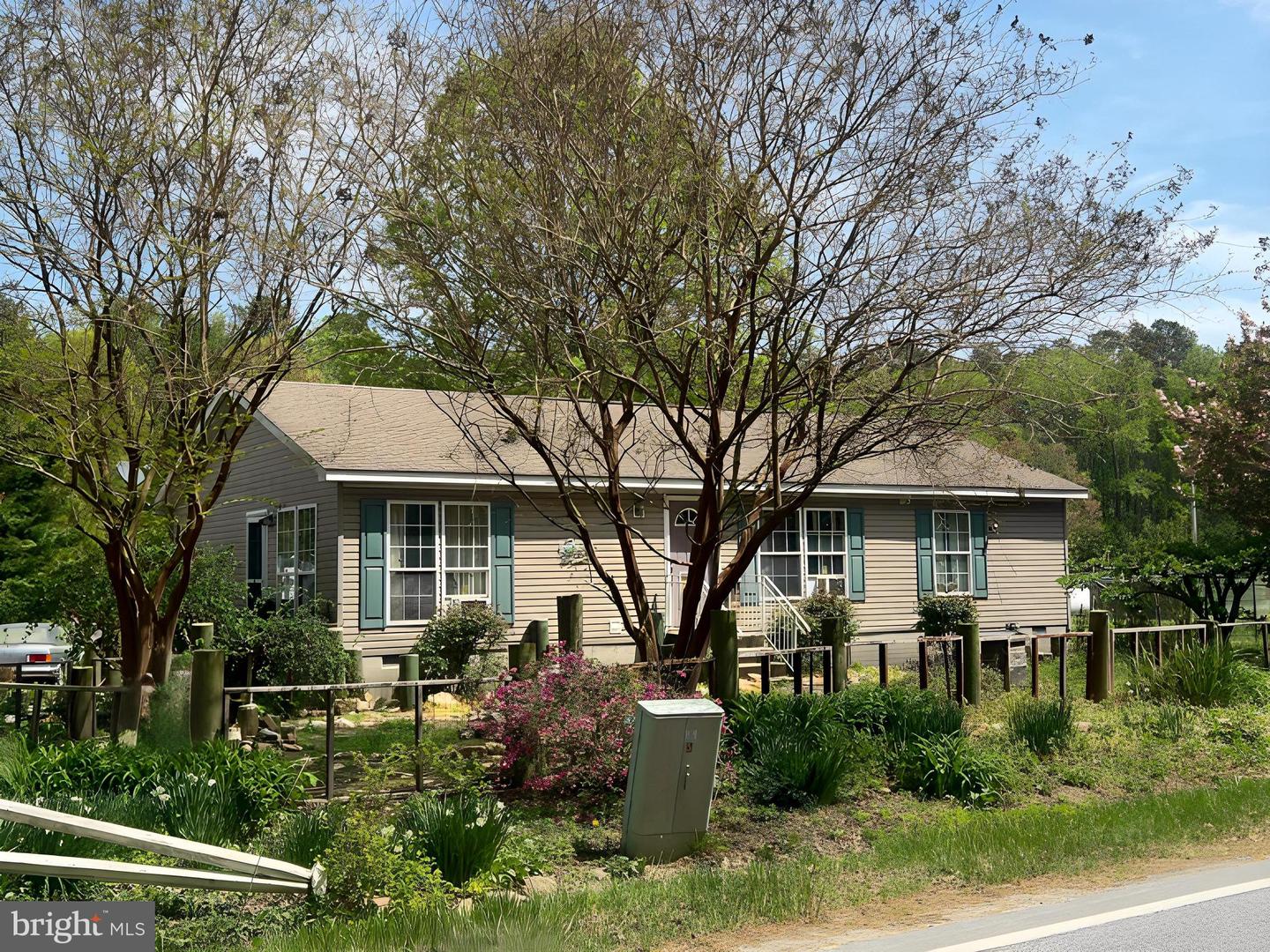5855 Crosby Rd