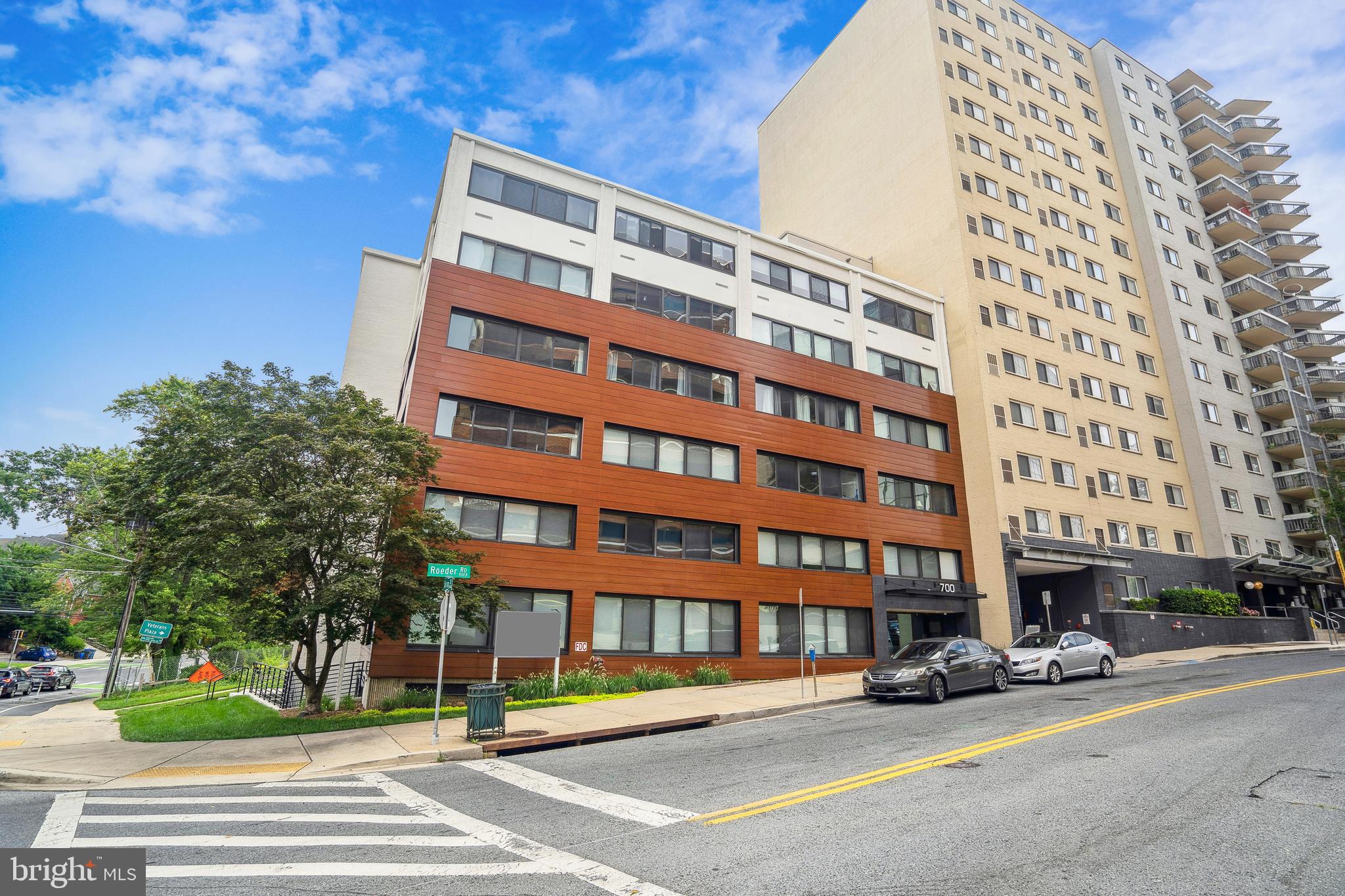 700 ROEDER ROAD Unit: 404