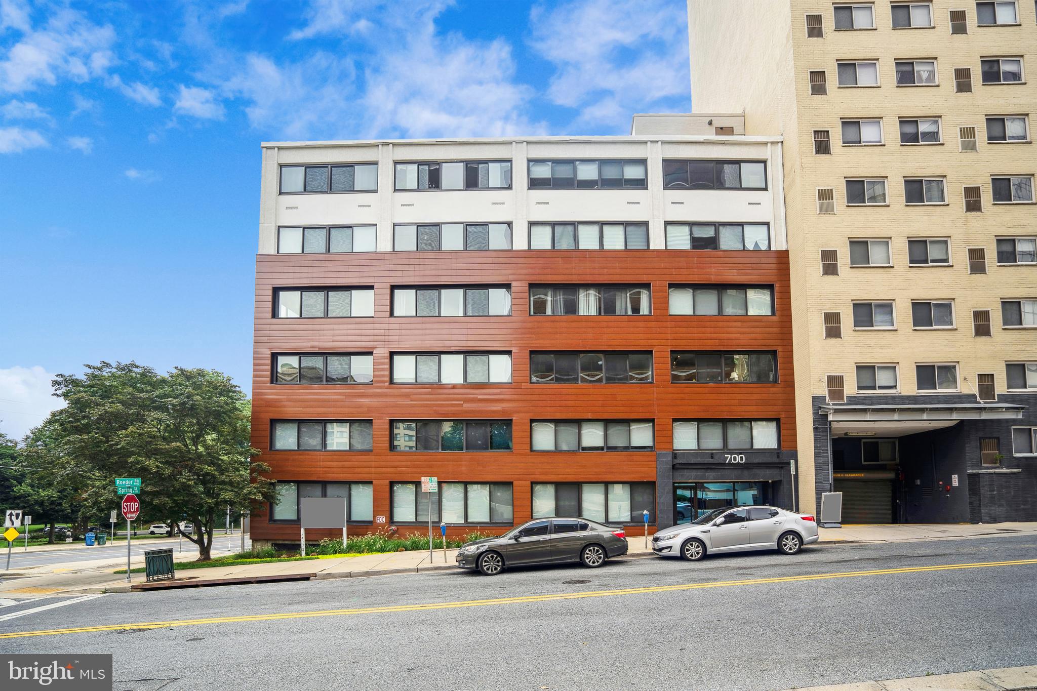 700 ROEDER ROAD Unit: 404