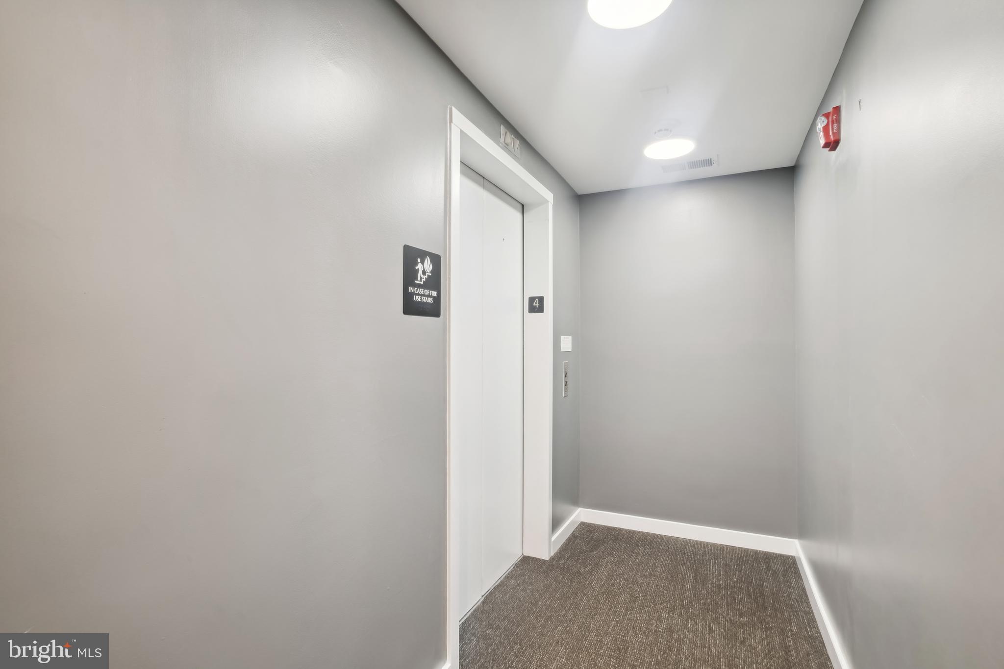 700 ROEDER ROAD Unit: 404