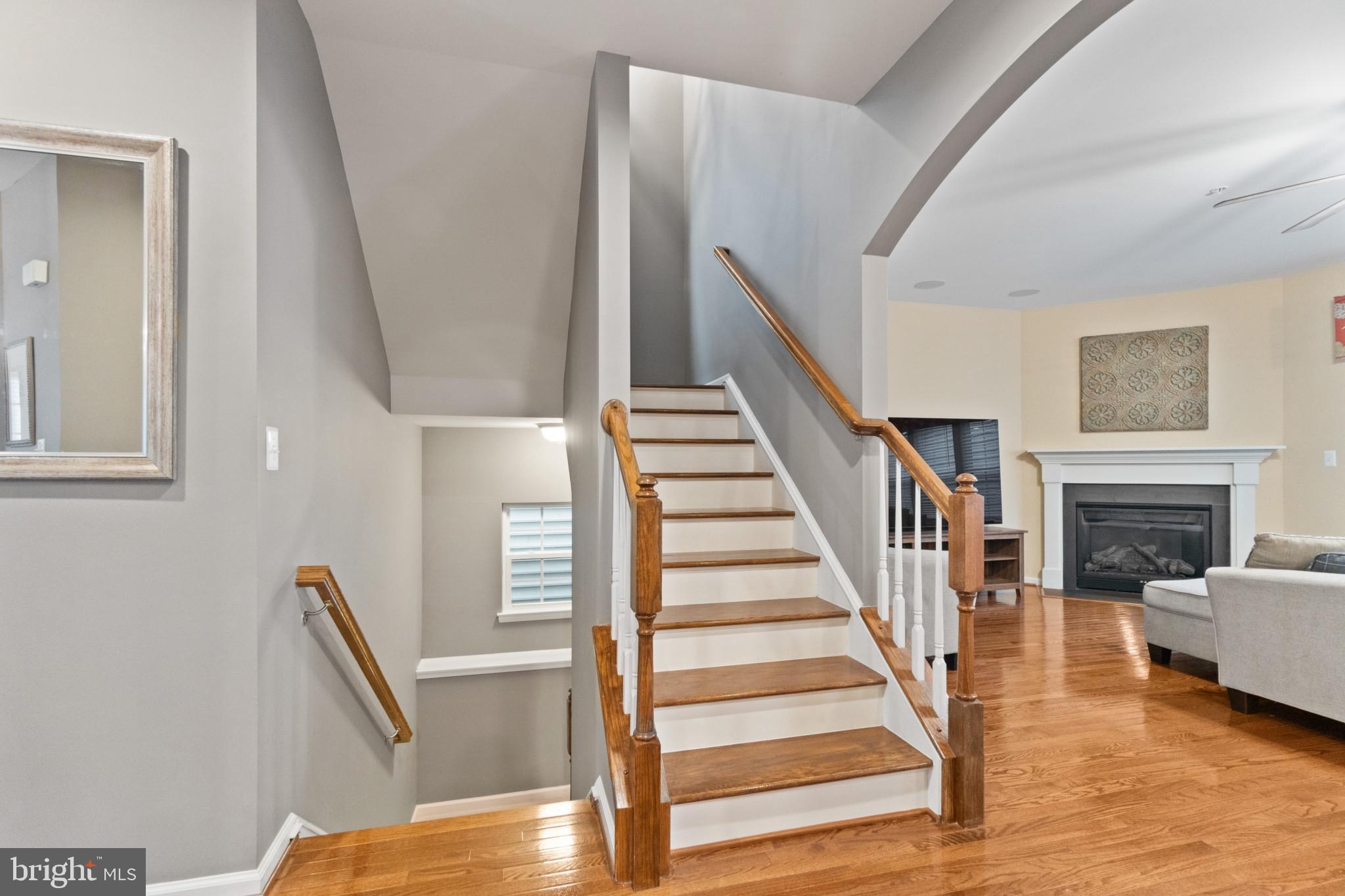 11922 Echo Point Pl