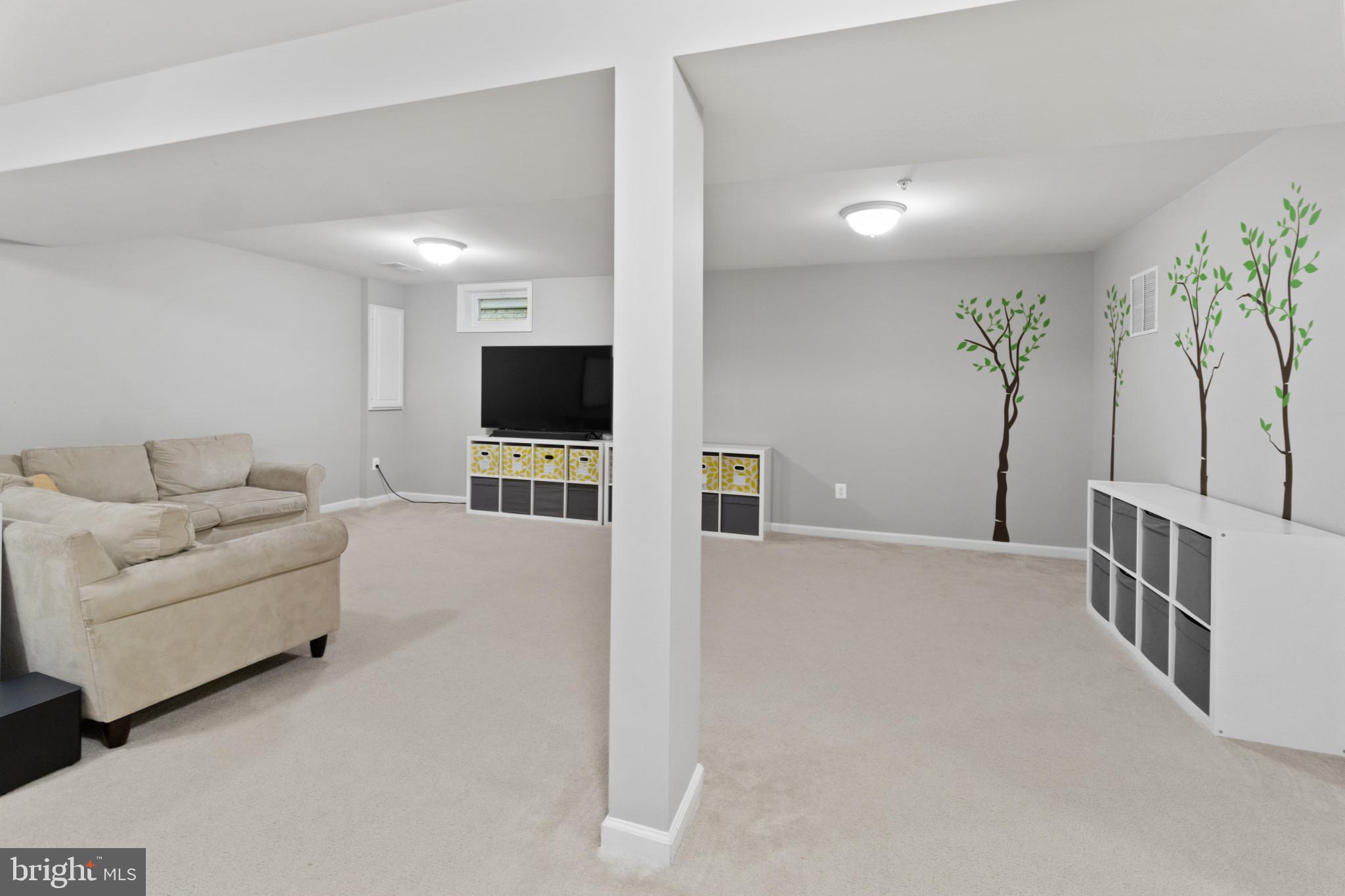 11922 Echo Point Pl