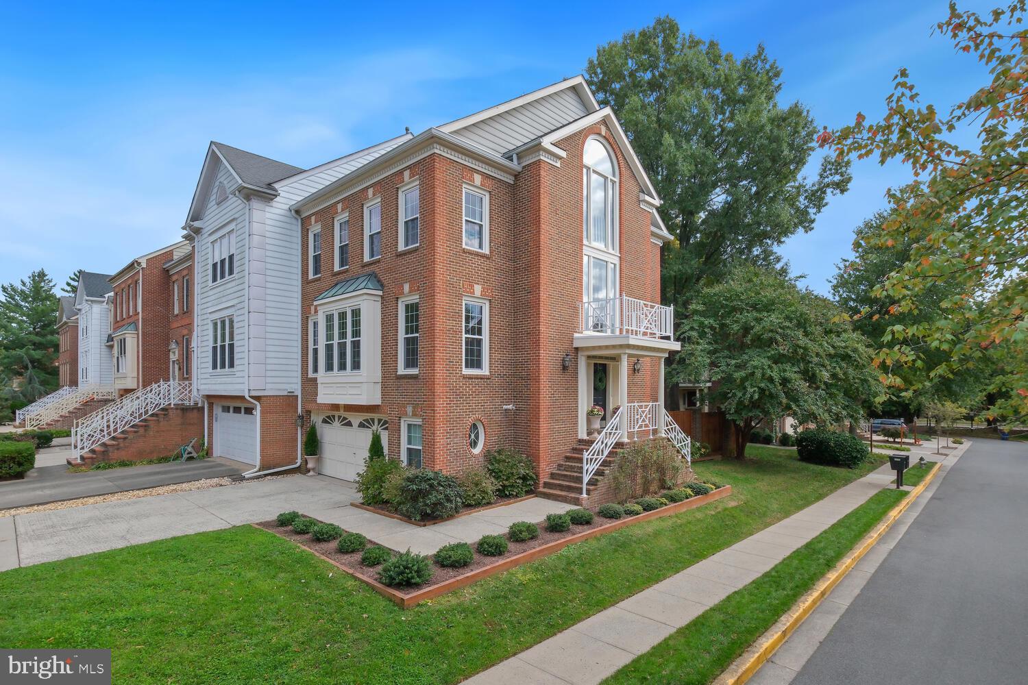 9942 Foxborough Cir