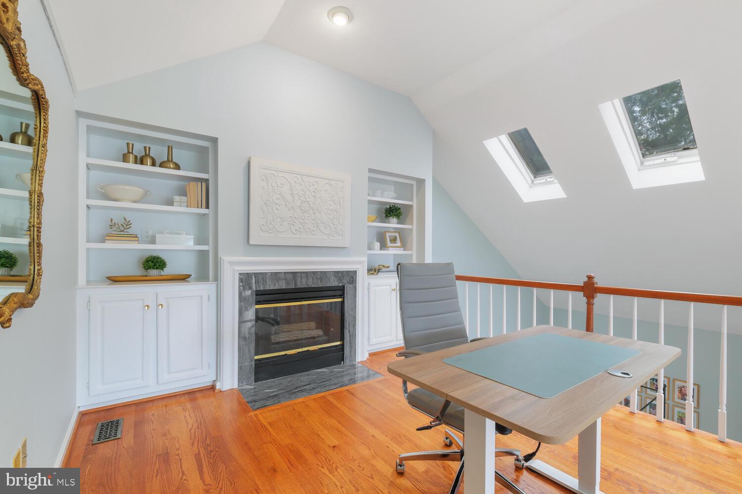 9942 Foxborough Cir