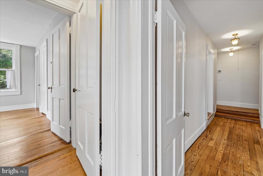 1401 AINTREE DRIVE