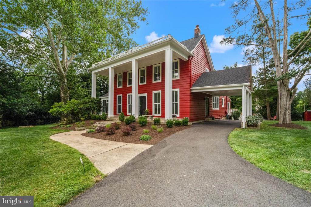 1401 AINTREE DRIVE