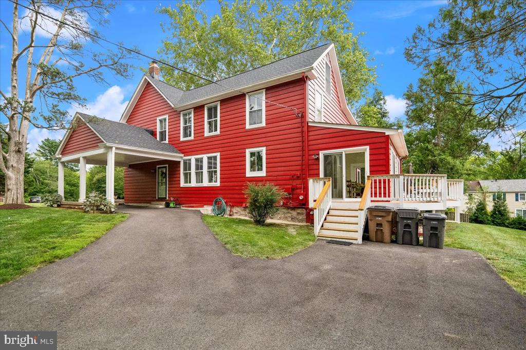 1401 AINTREE DRIVE