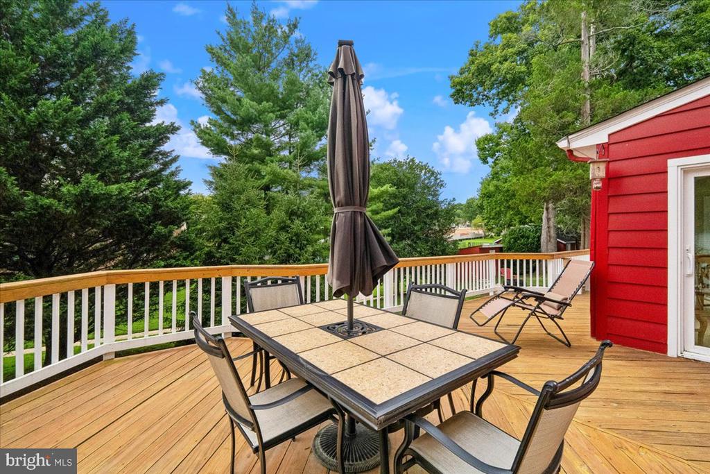 1401 AINTREE DRIVE