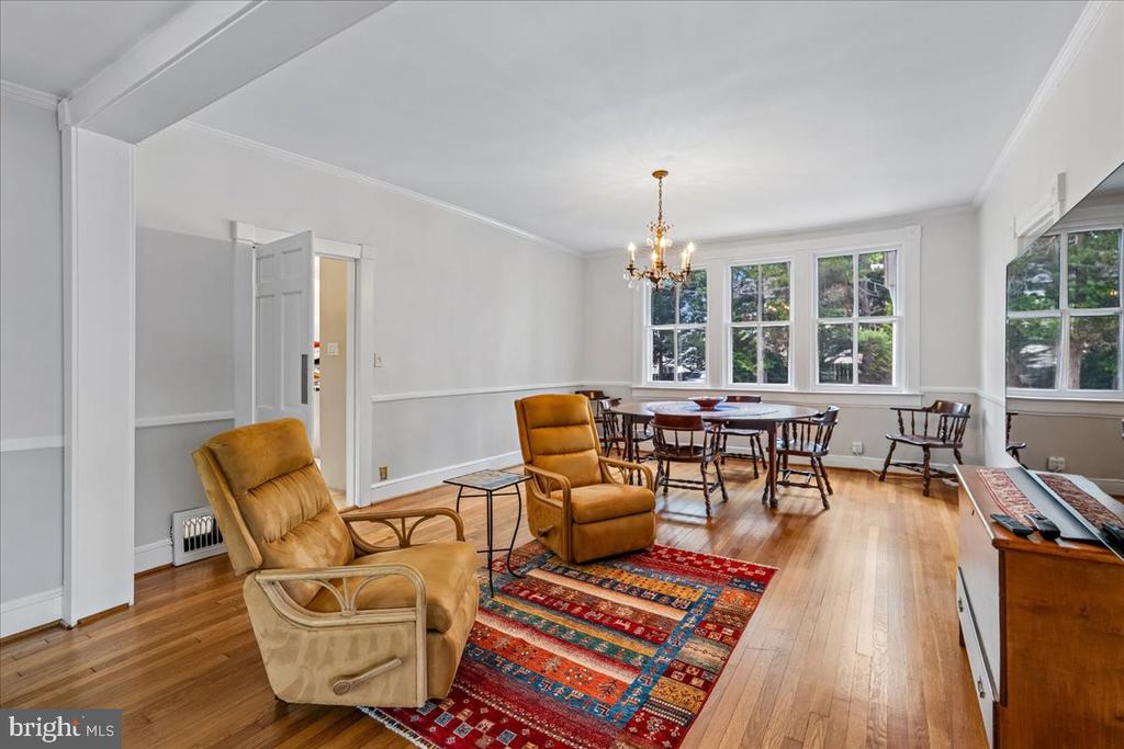 1401 AINTREE DRIVE