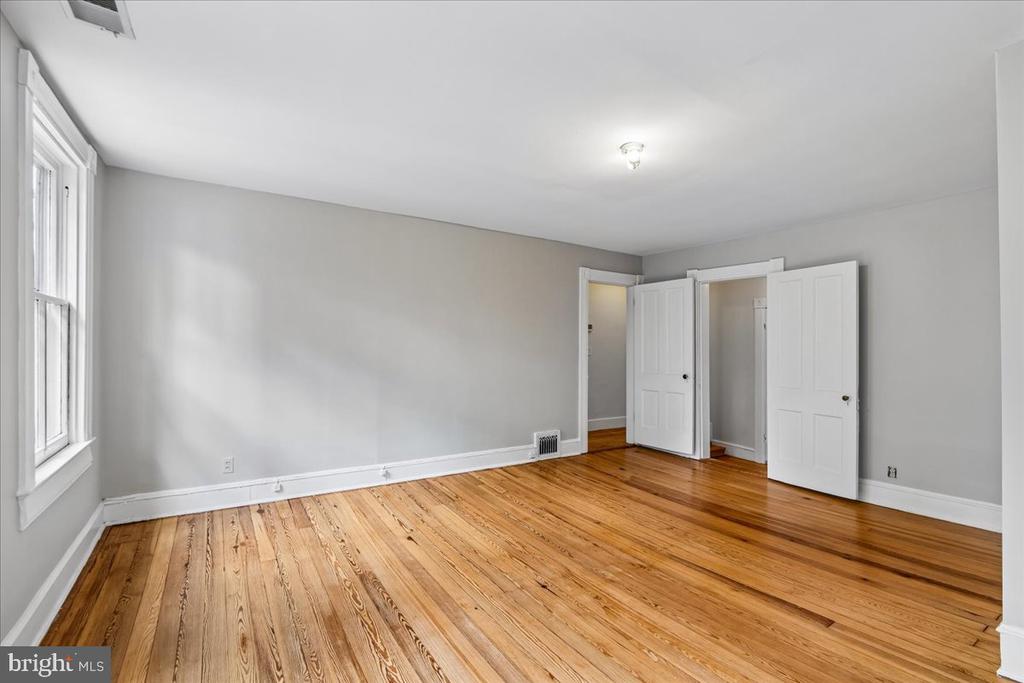 1401 AINTREE DRIVE