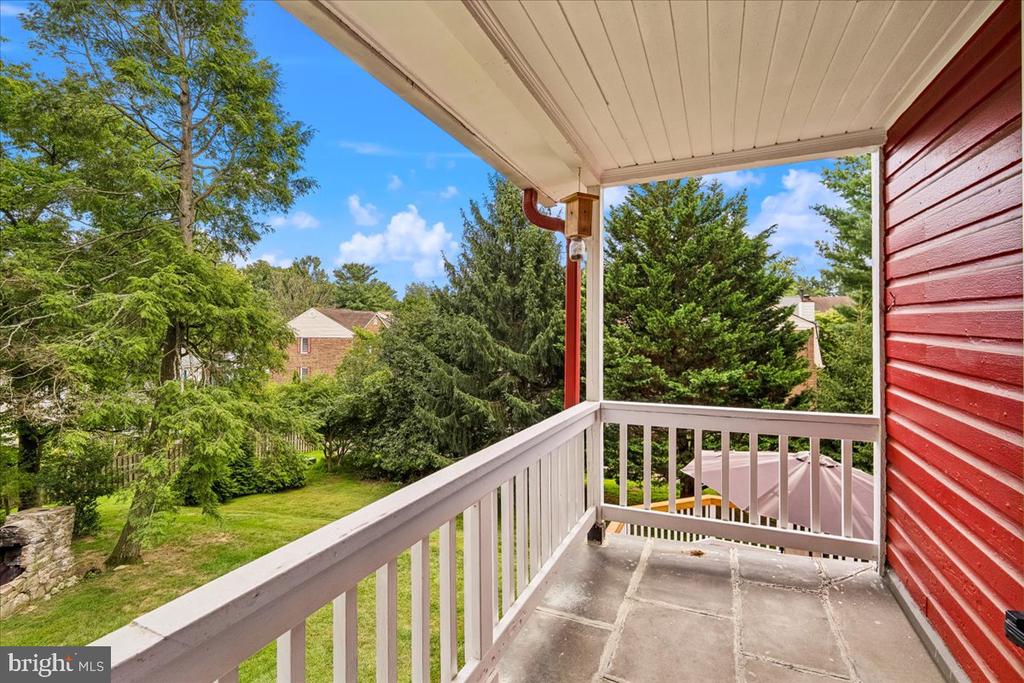 1401 AINTREE DRIVE