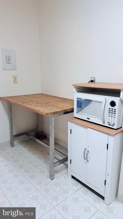 6100 WESTCHESTER PARK DRIVE Unit: 609