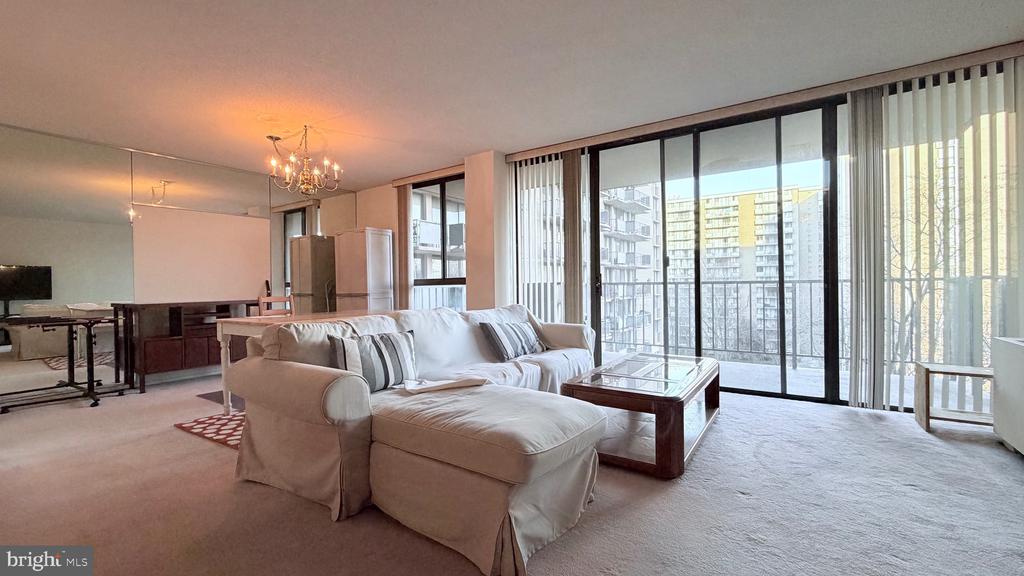 6100 WESTCHESTER PARK DRIVE Unit: 609