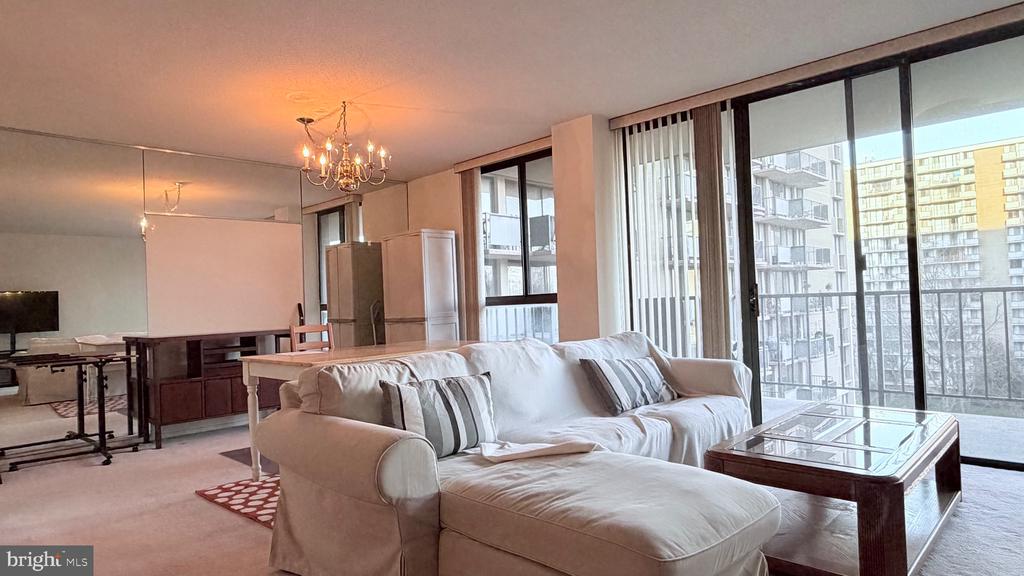 6100 WESTCHESTER PARK DRIVE Unit: 609