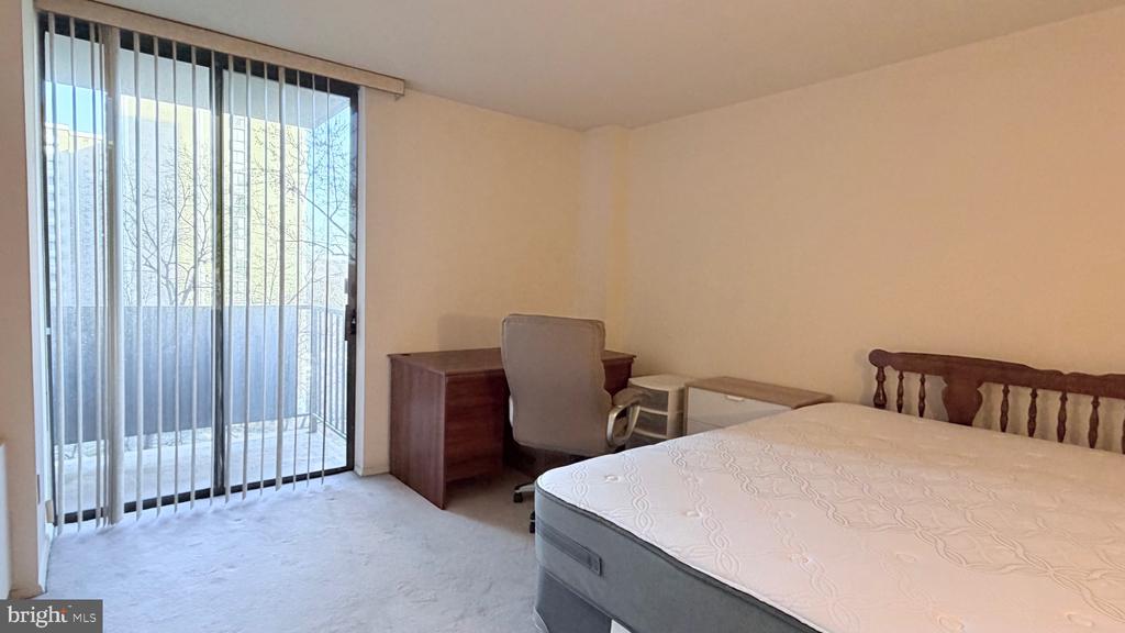 6100 WESTCHESTER PARK DRIVE Unit: 609