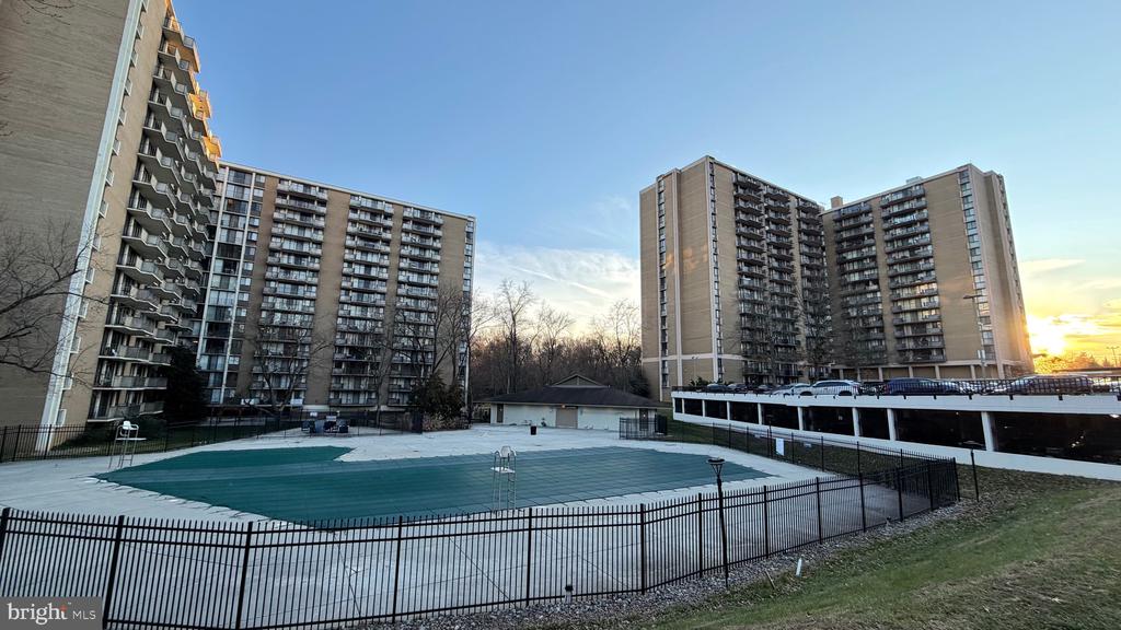 6100 WESTCHESTER PARK DRIVE Unit: 609