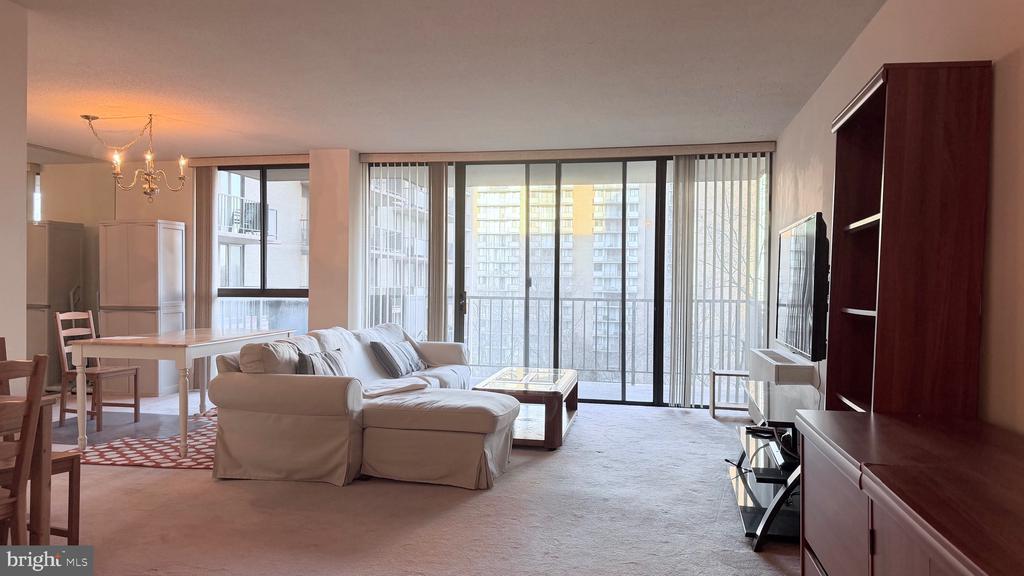 6100 WESTCHESTER PARK DRIVE Unit: 609