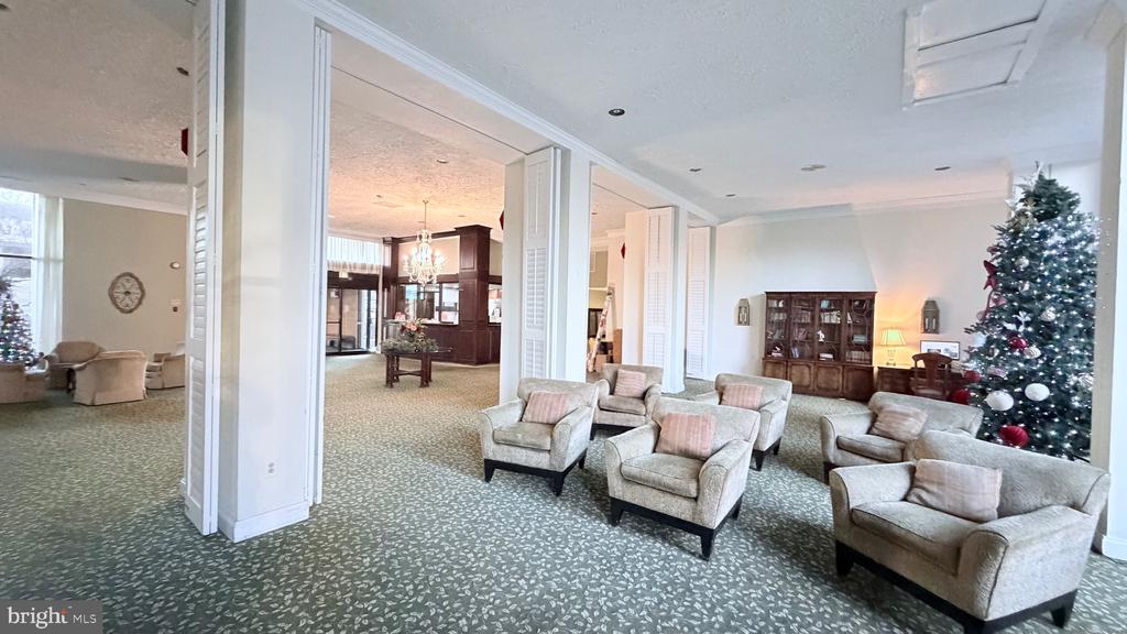 6100 WESTCHESTER PARK DRIVE Unit: 609