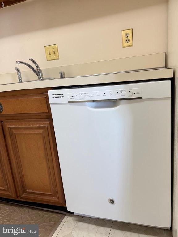 6100 WESTCHESTER PARK DRIVE Unit: 609