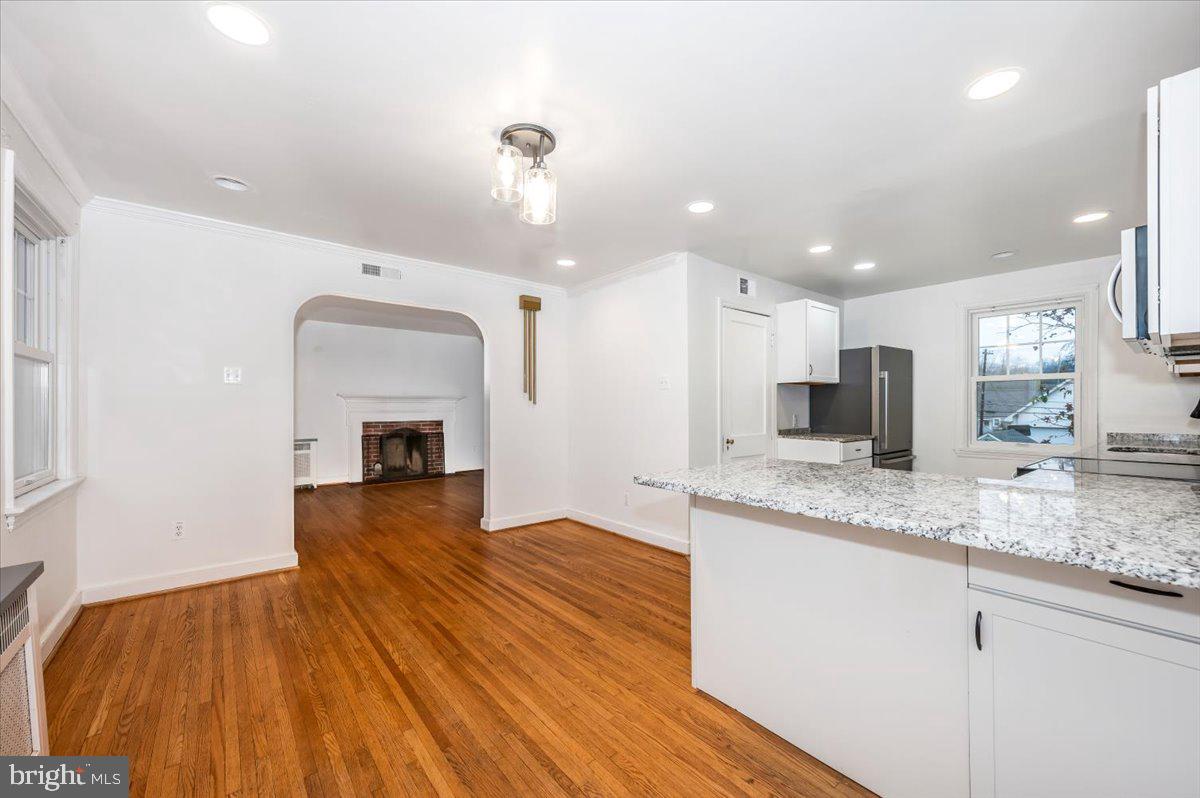 1017 Woodland Way