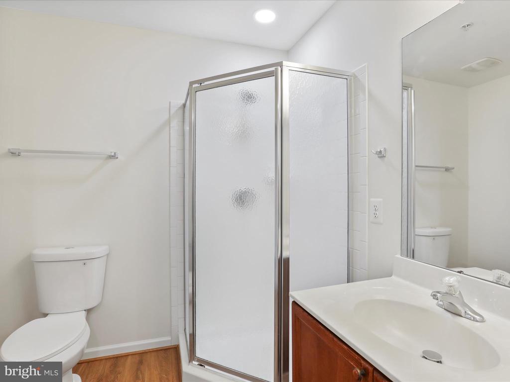 837 Monet Dr