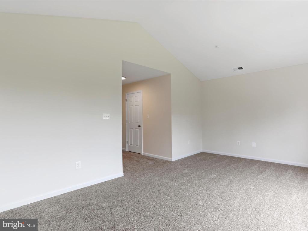 837 Monet Dr